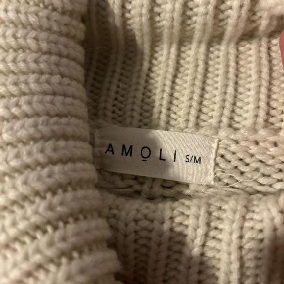 Cream Knit Oversized Turtleneck Sweater - Picture 2 of 2